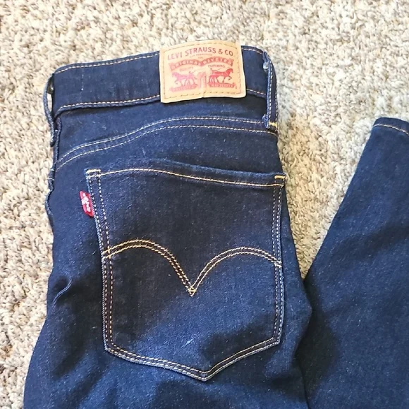 AWESOME LEVIS 725 HIGH RISE BOOTCUT JEANS - Picture 11 of 11